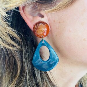 BerNice Clip Earring marbled red and blue